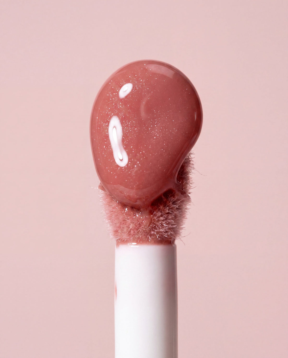 Ruby Claire Dream Lip Oil in Warm Beige — macro applicator